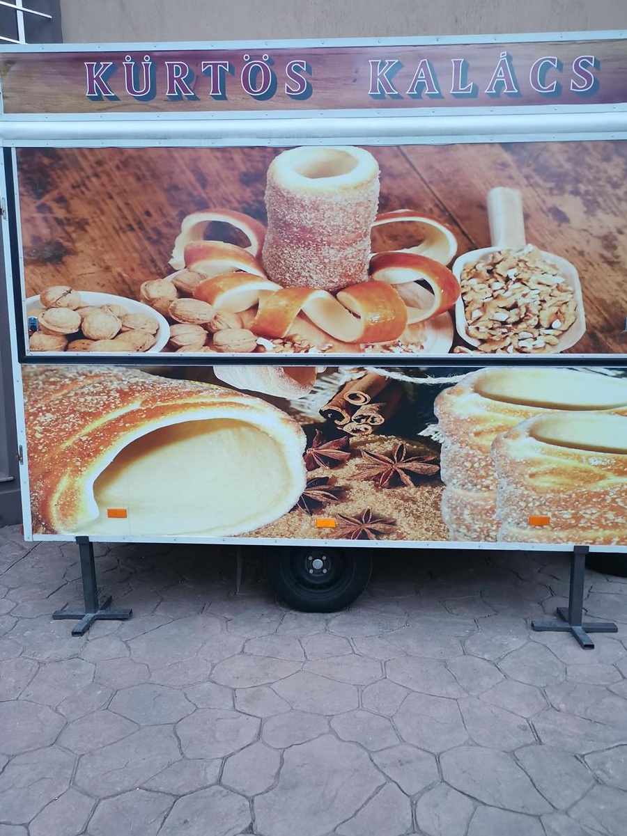Vând rulota comerciala kurtos kalaks