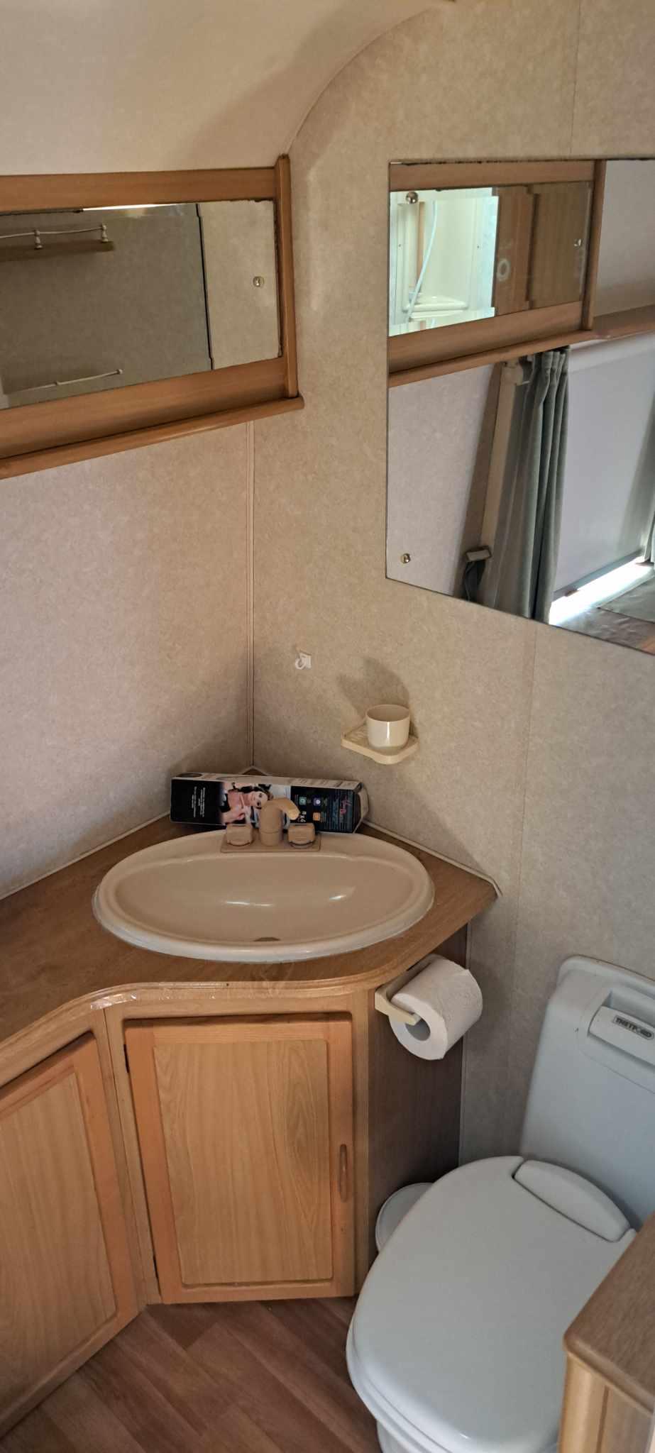 Vând Rulotă Elddis Hurricane XL