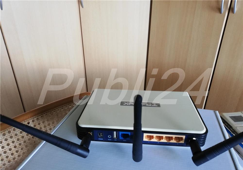 Vand ruter 300 Mbps Wireless N Gigabit Router TL-WR1043ND