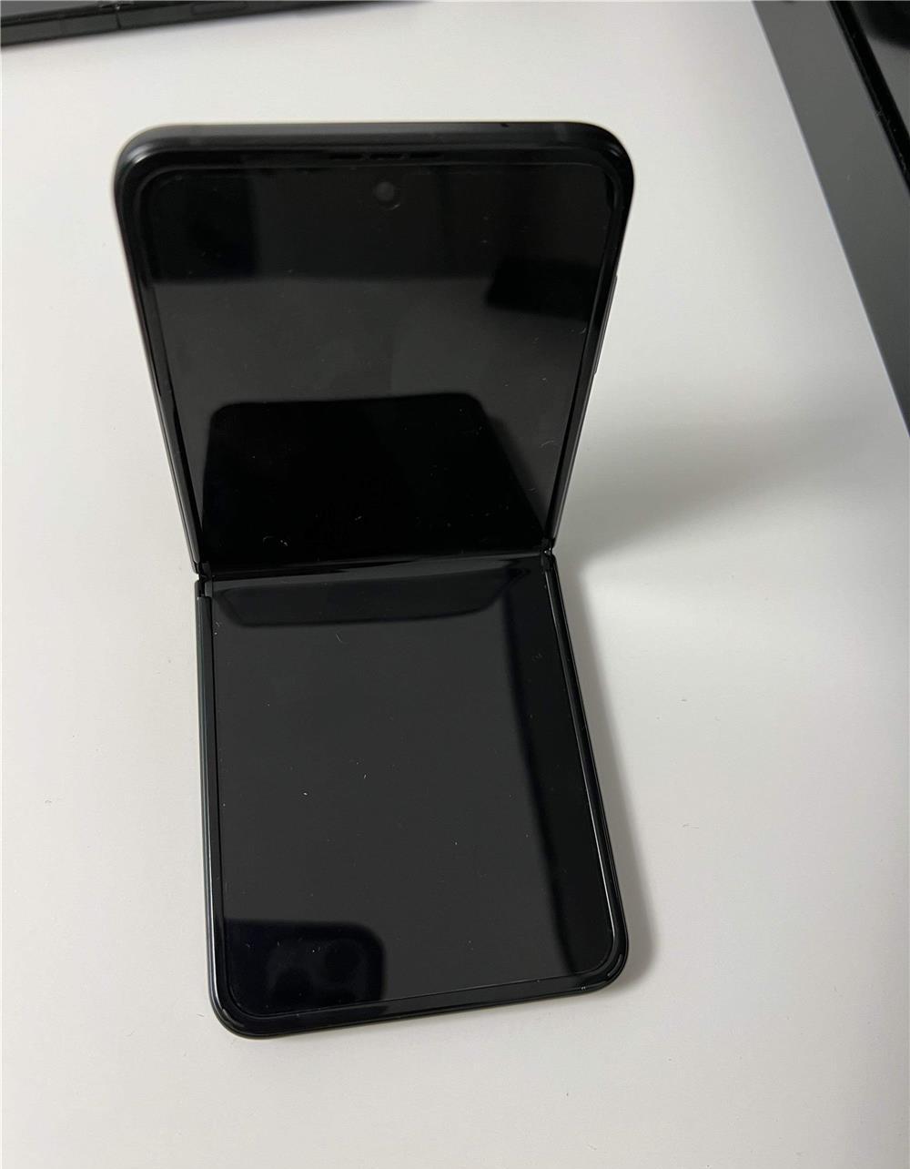 Vand samaung galaxy Z flip3