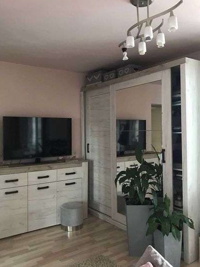 vand sau schim apartament