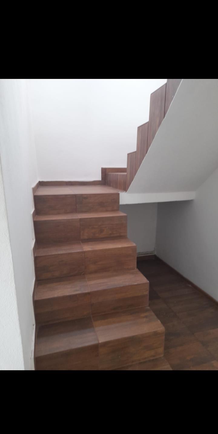 Vănd sau schimb apartament două camere exclus Craiovița  sau Cornițoiu