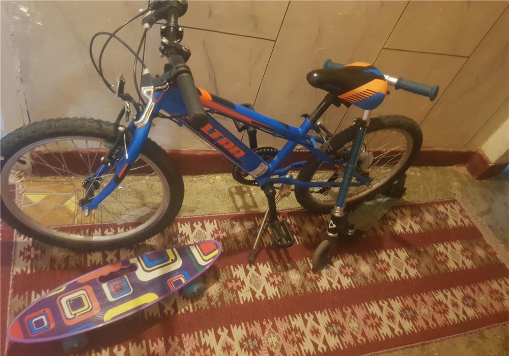 Vand set bicicleta performanta cu 6 viteze+trotineta+skateboard