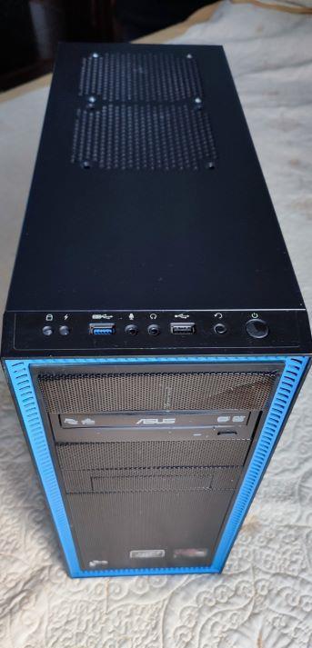 Vand sistem desktop win 10 activat