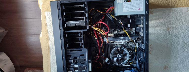 Vand sistem desktop win 10 activat