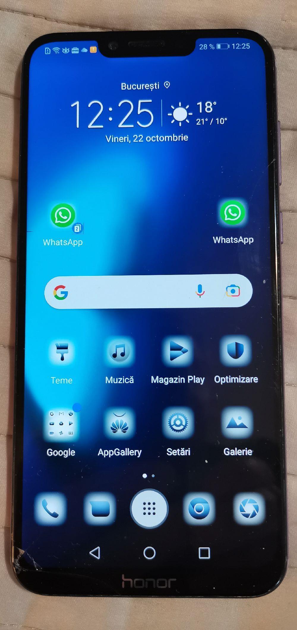Vând Smartphone (telefon) mobil HONOR Play COR-L29 ecran crăpat