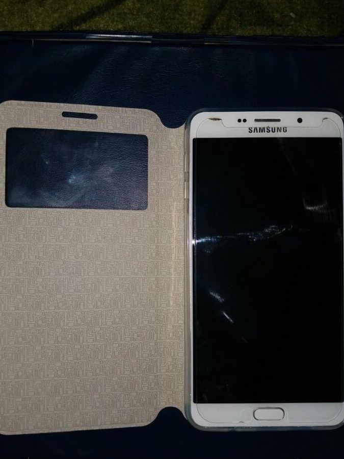 Vand smartphons  Samsung Galaxy a9 pro 2016 dual sim 4G, 4GB RAM, octacore, 32GB memorie interna.