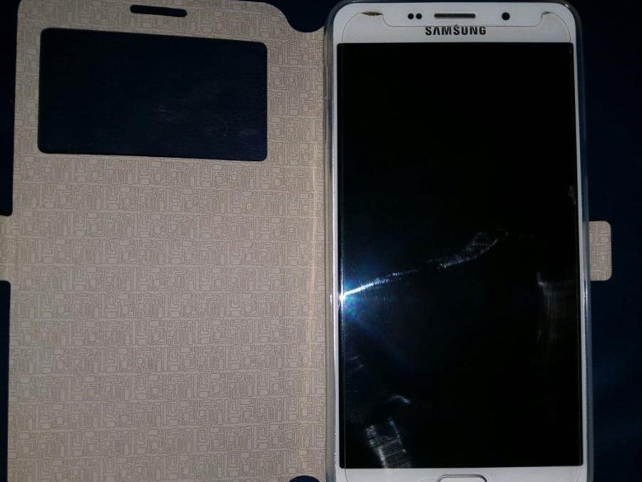 Vand smartphons  Samsung Galaxy a9 pro 2016 dual sim 4G, 4GB RAM, octacore, 32GB memorie interna.