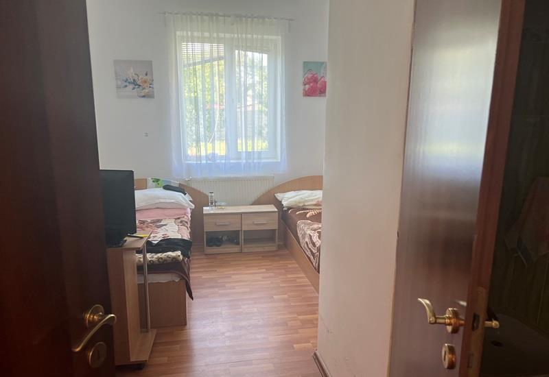 Vând spatiu comercial / casa / azil batrani