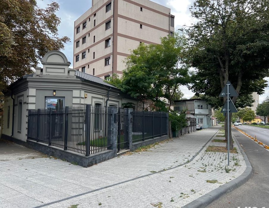 Vand spatiu comercial/ locuinta Ultracentral Bd Mamaia Nr 10