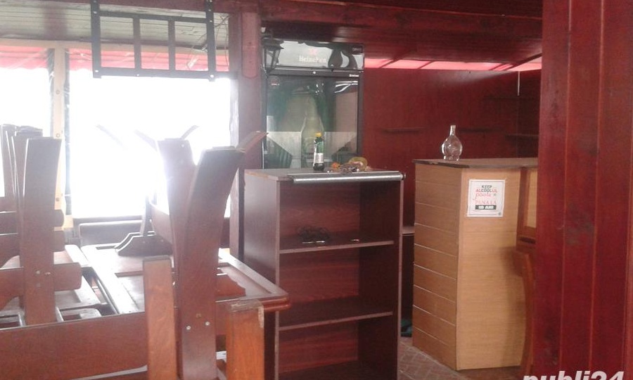 Vand spatiu comercial ( TERASA )