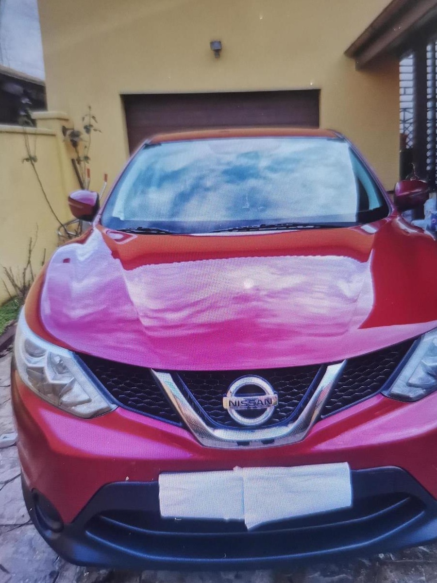 Vând suv NISSAN QASHQAI 1,2 BENZINA MANUALA 112.000 KM UNIC PROPRIETAR CUMPĂRAT DE NOUĂ