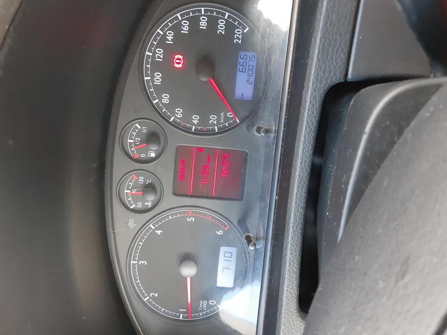 Vand t5 multivan an 2004 motor 2.5