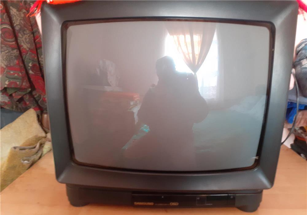 Vand televizor color Philips