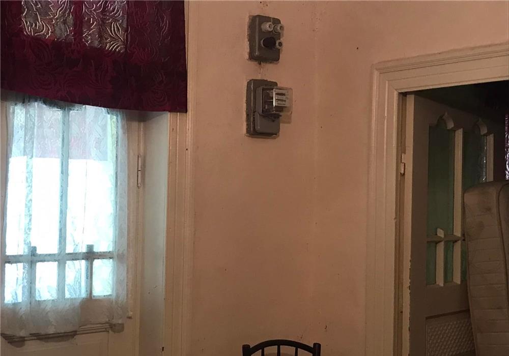 Vand teren 3500 mp si casa locuibila langa Manastirea Dridu.
