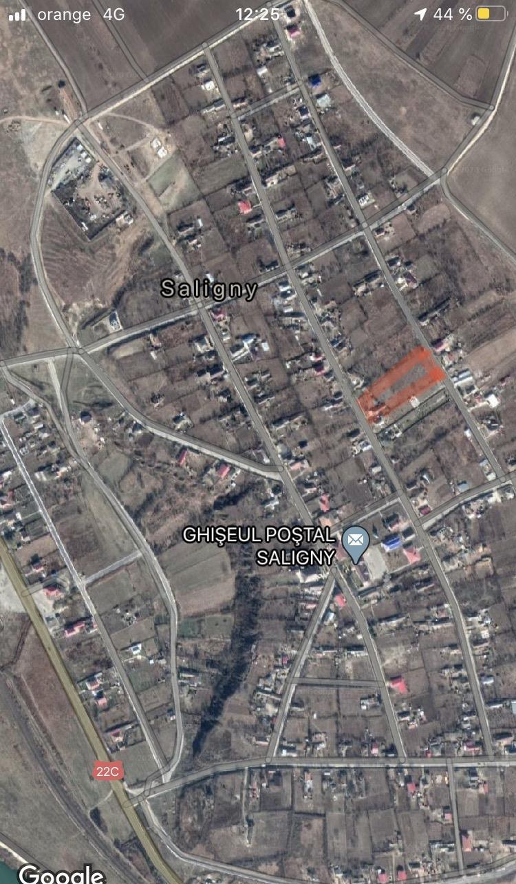 vând teren cu casa 5000 metrii Saligny