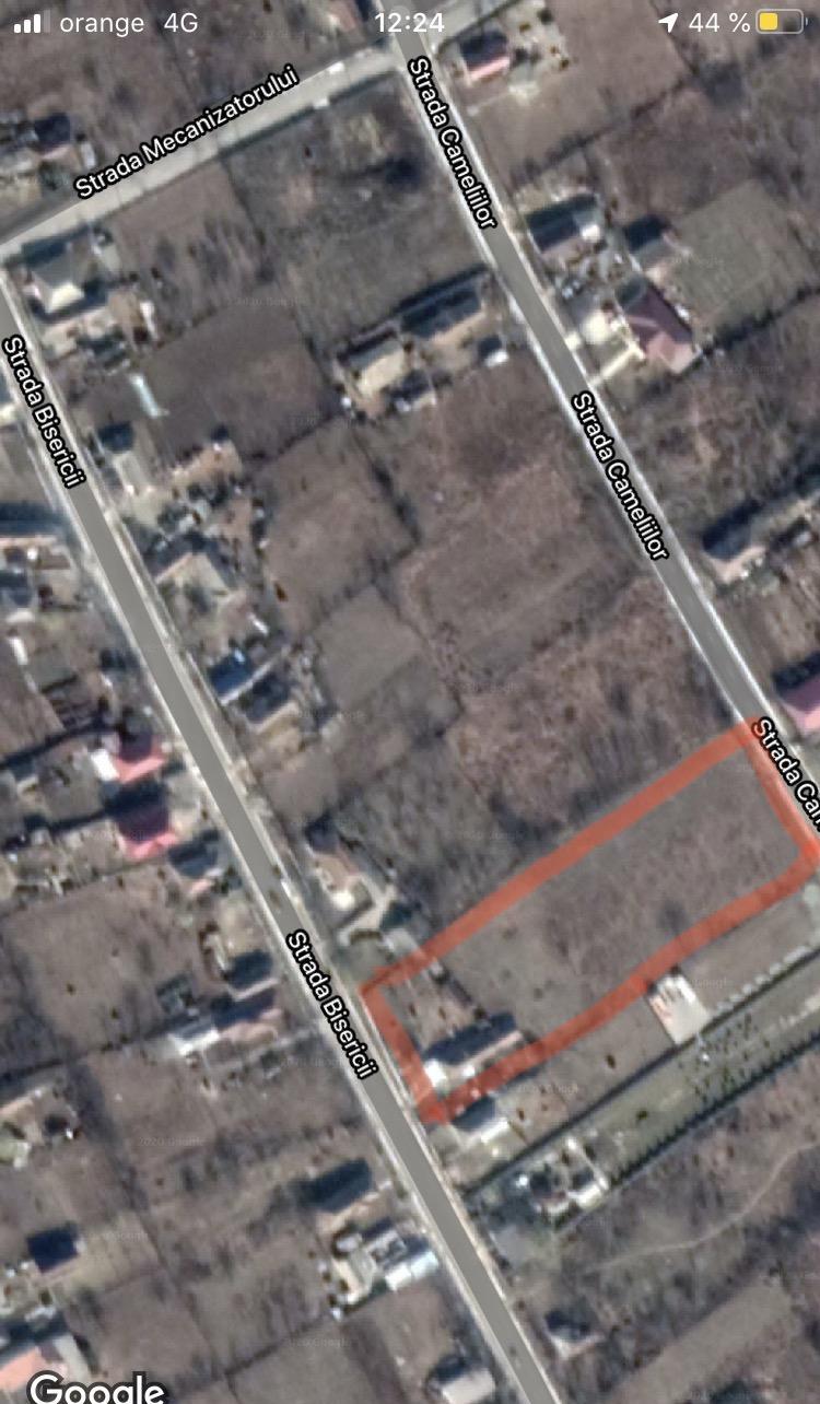 vând teren cu casa 5000 metrii Saligny