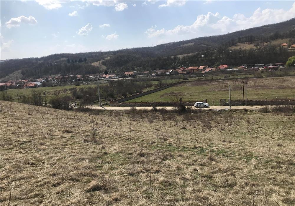 Vand teren in comuna Eselnita, Mehedinti, zona fabrica de jucarii