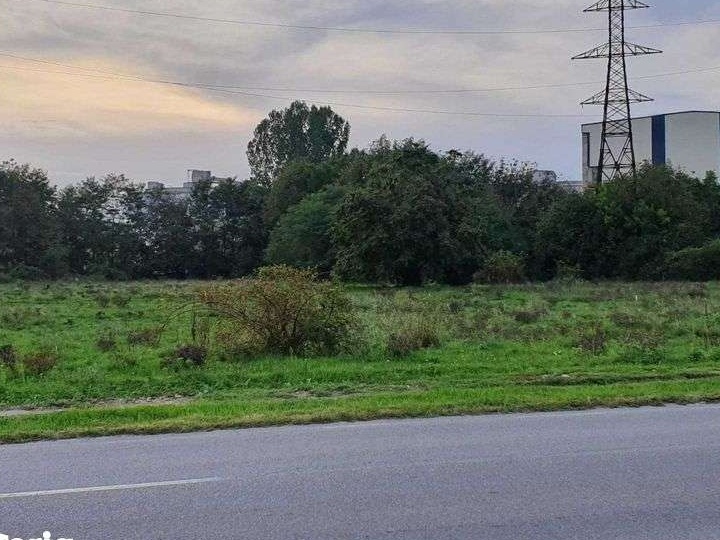 Vand teren intravilan Barsesti