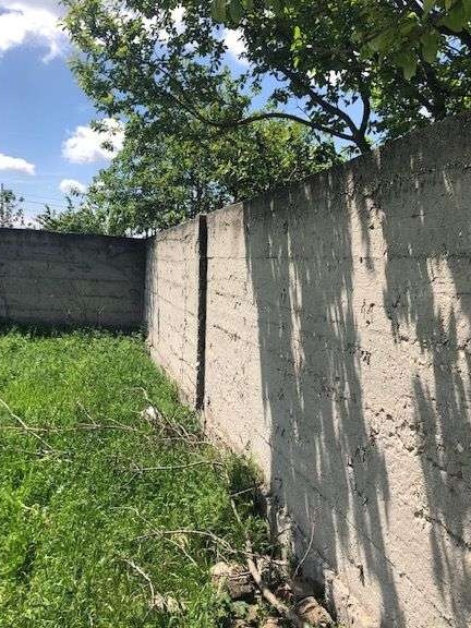 Vand teren intravilan curs constructii de 5425 m²+casa ruina