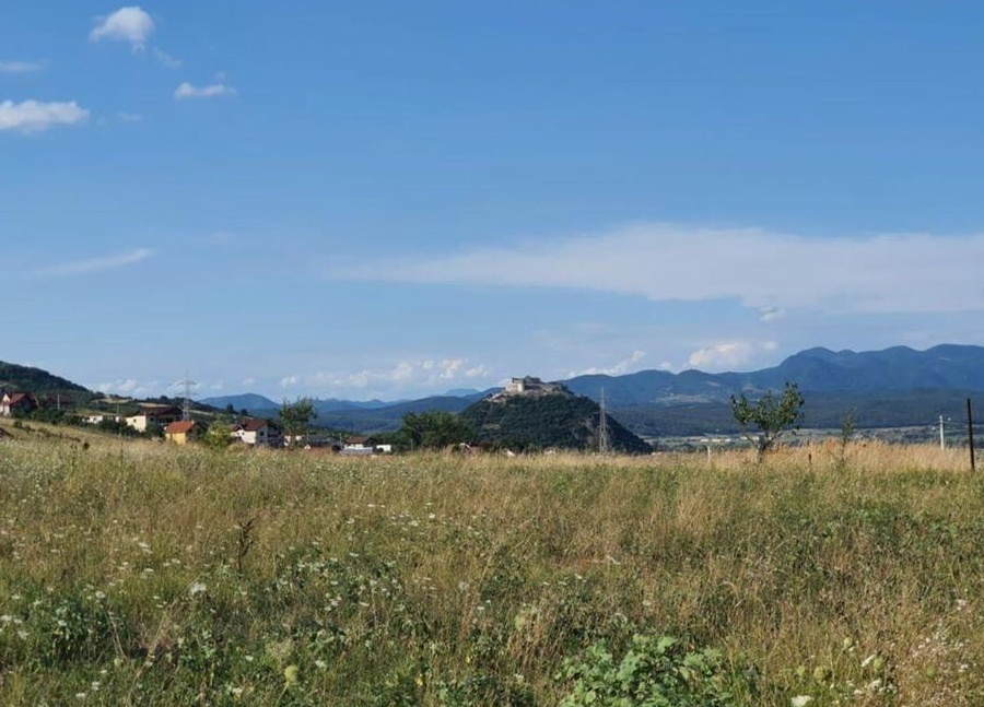 Vand Teren intravilan in Deva, zona Vulcan
