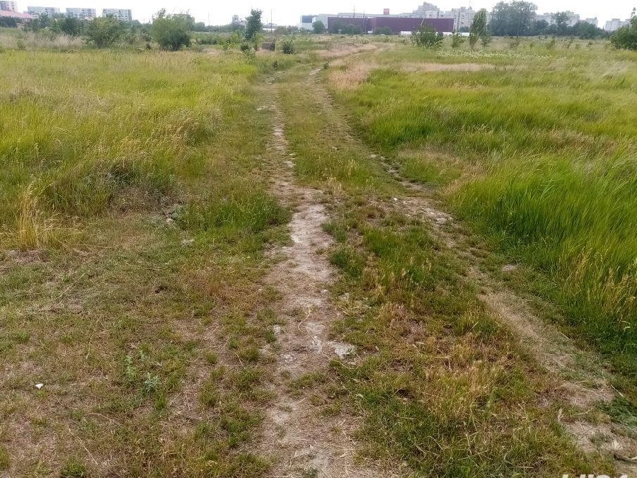 Vând teren la Buzău