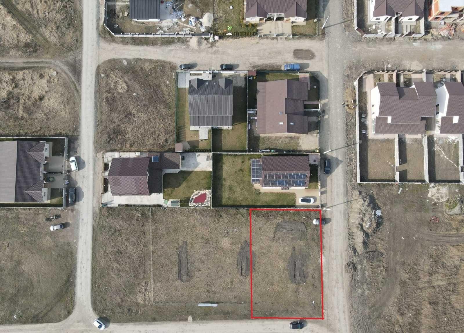Vand teren Mosnita Noua 600 m2,situat pe colt ,cu proiect pt duplex
