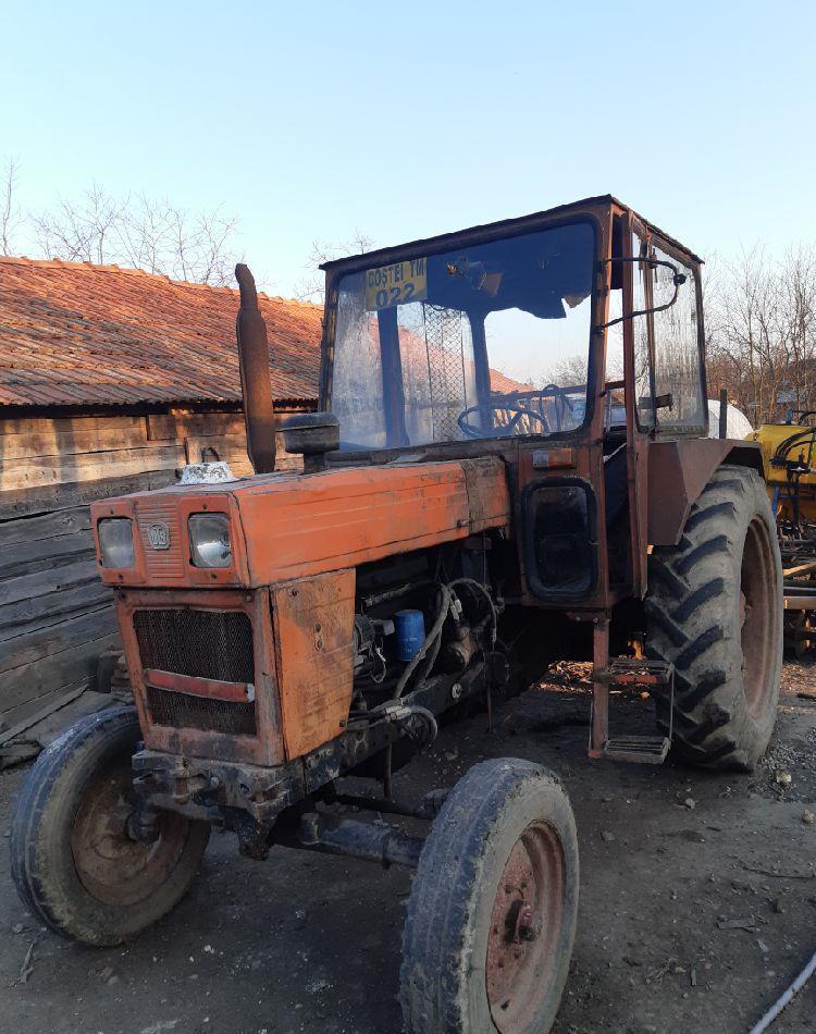 vand tractor 650