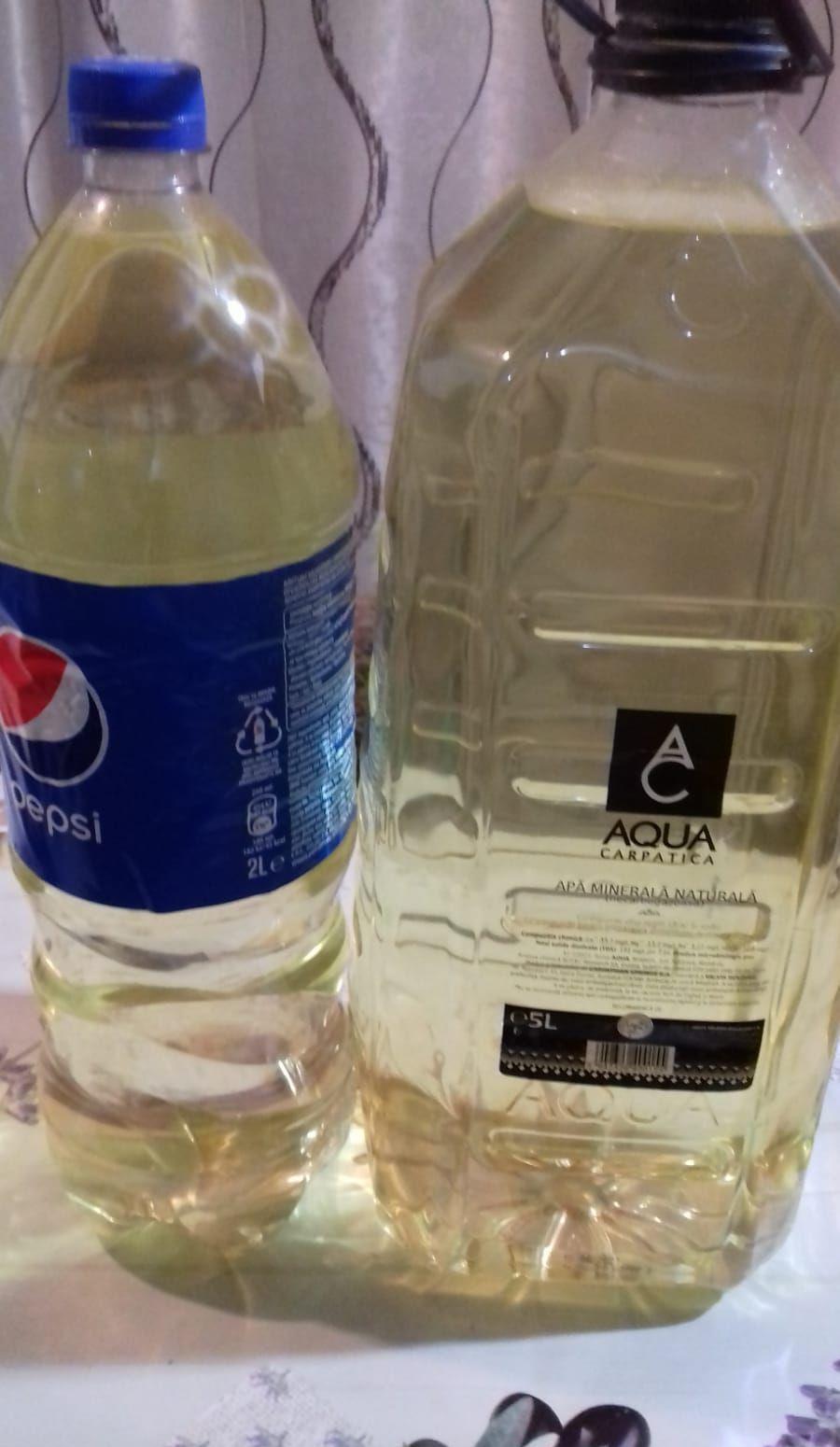 Vand țuică din smochine și vișinată