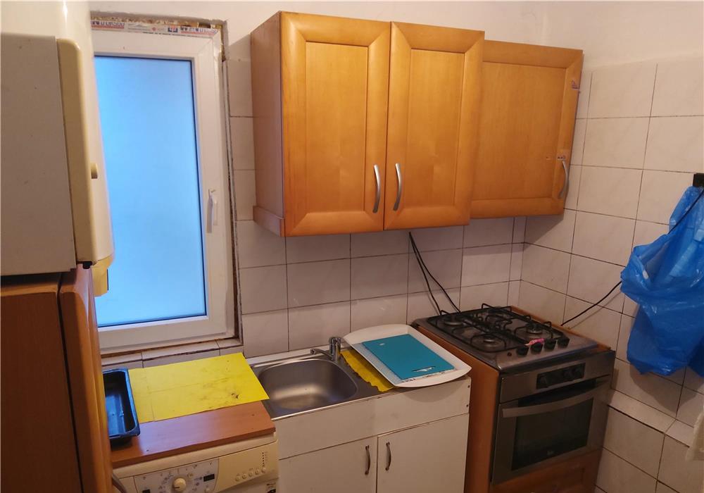 Vand un apartament intr-o casa boiereasca