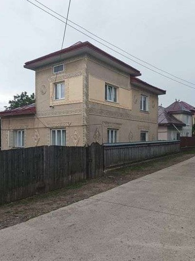 Vând urgent casă