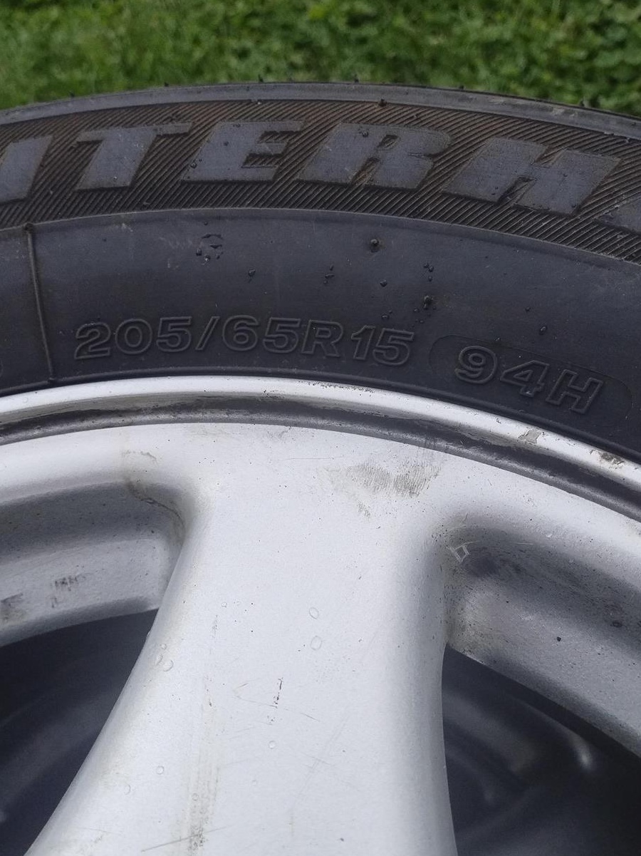 Vand urgent cauciucuri de iarna!