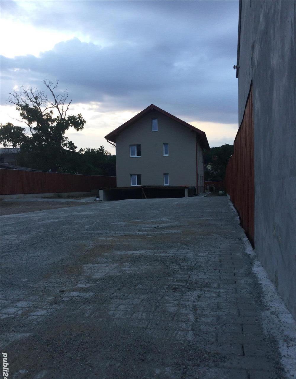 Vand vila 7 camere str Vrancea  nr 13A Cluj Napoca