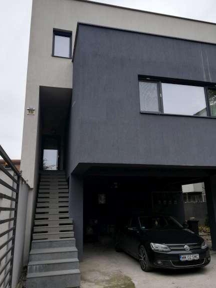 Vând vila cu 5 apartamente zona Rebreanu