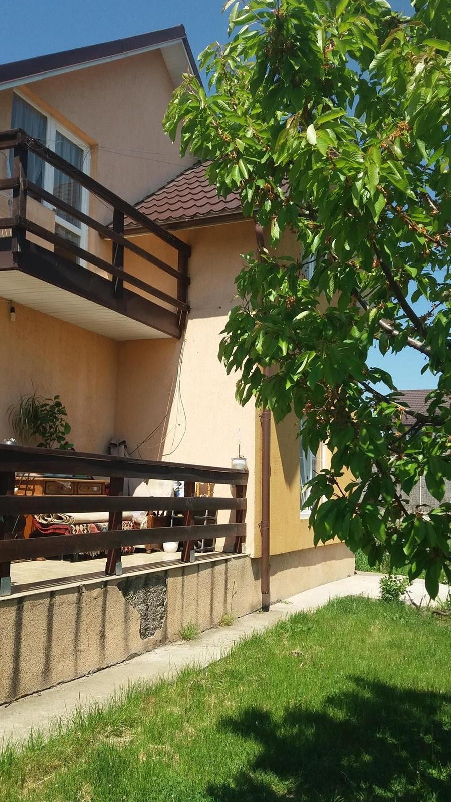 Vand viluta 120 m  teren  430m   toate utilitățile
