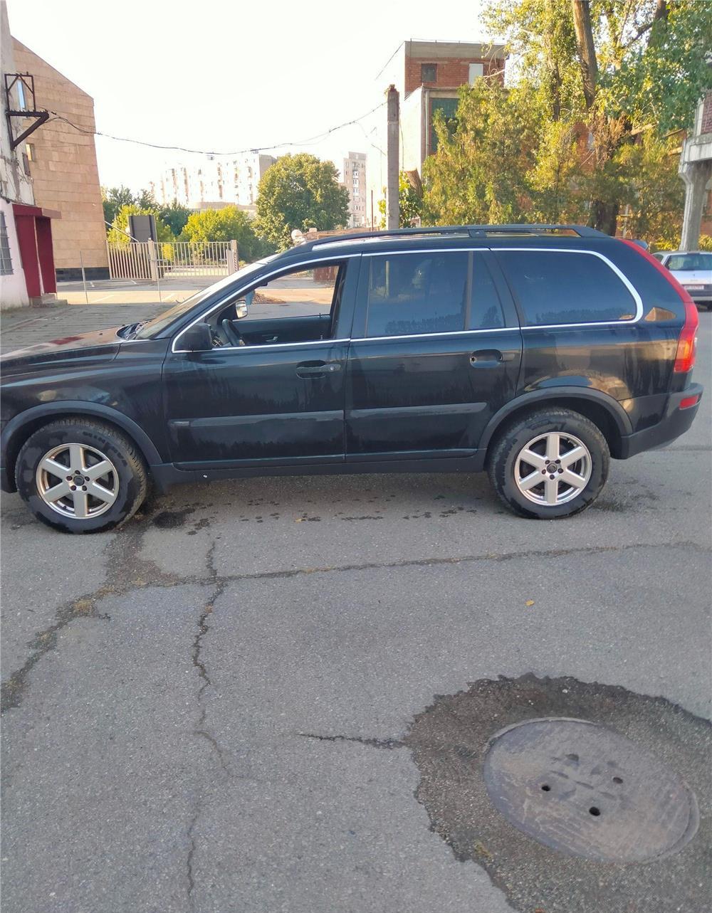 Vand Volvo XC 90 2003, benzina, in stare de functionare buna .