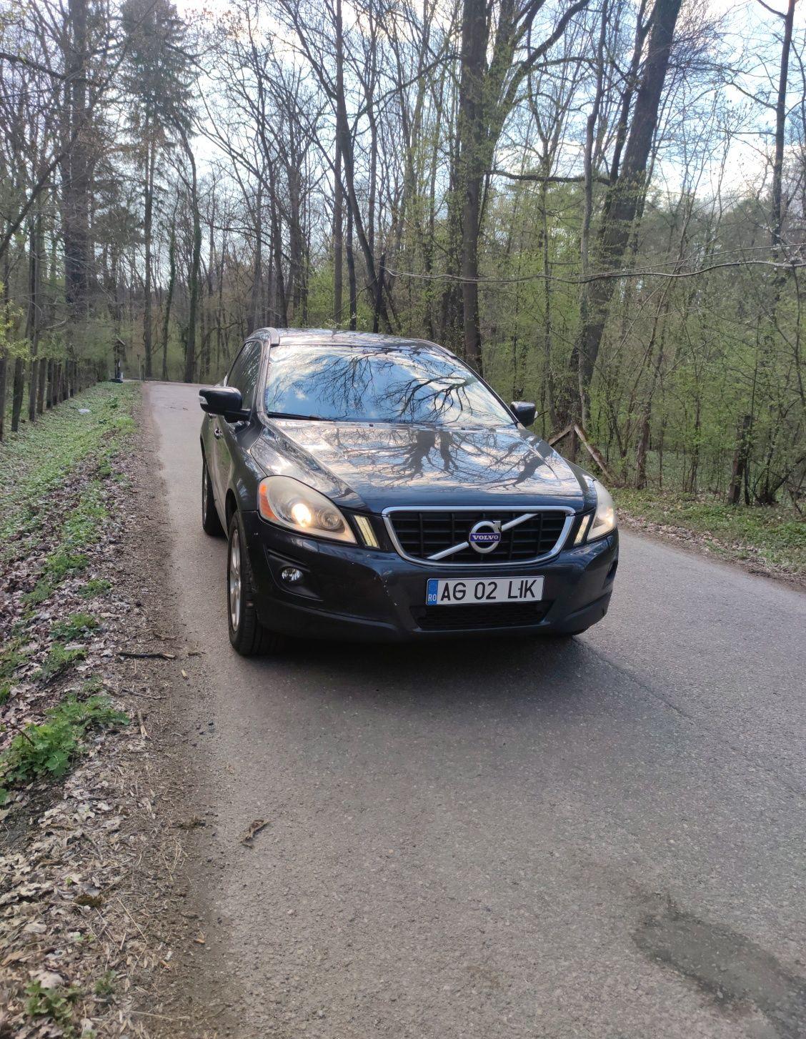 Vând Volvo XC60: