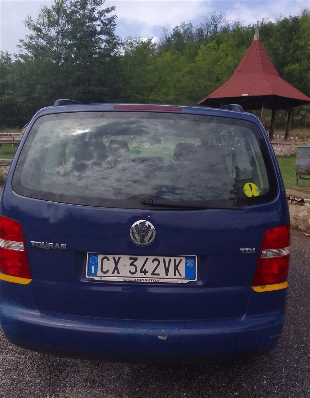 Vând Vw Touran 2005