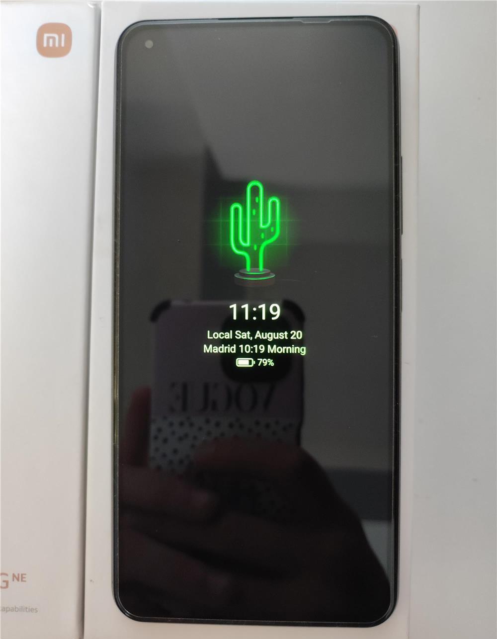 Vând Xiaomi 11 Lite 5G NE, 8 GB RAM, 128GB Stocare arata 10/10