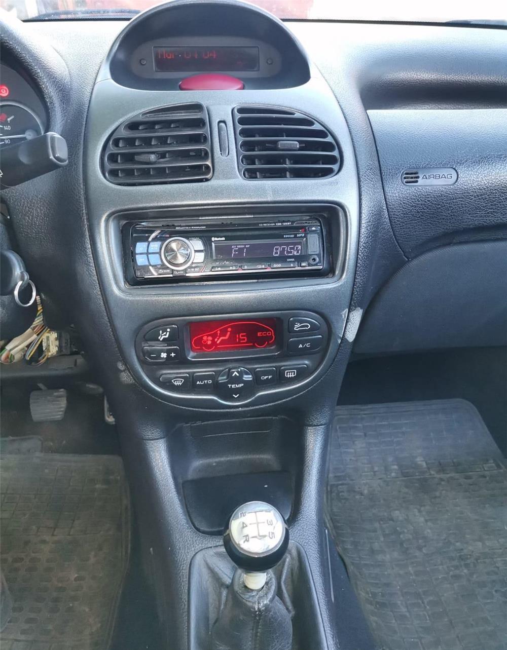 Vand,Peugeot 206