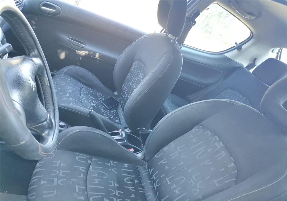 Vand,Peugeot 206