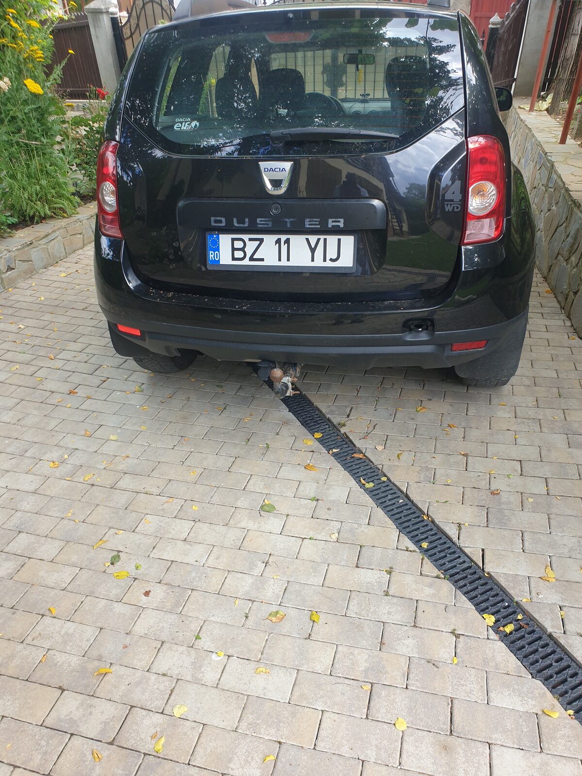 Vand/schimb dacia duster benzina/gpl  2011,4x4