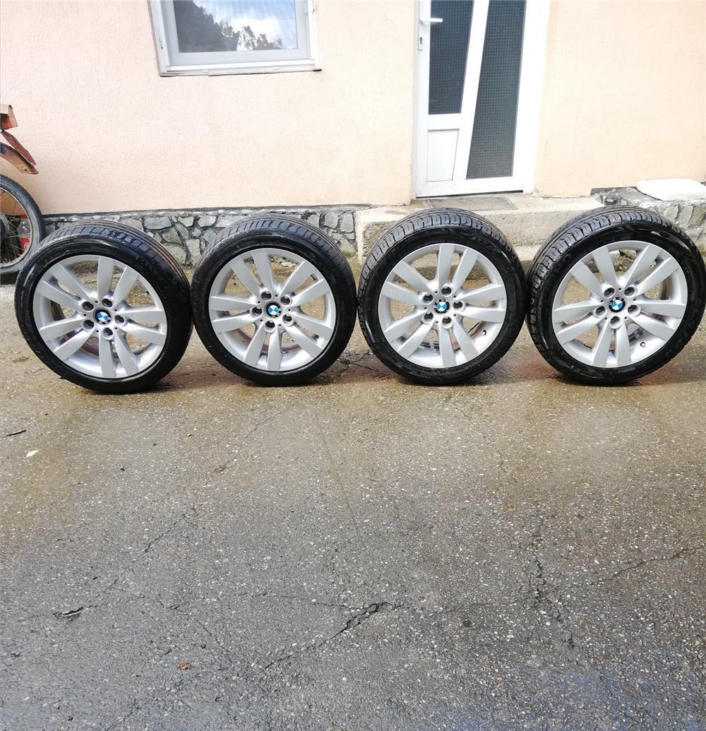 Vand/schimb jante BMW R17 dotate cu anvelope de vara in doua latimi(225/45/17 fata,255/40/17 spate)