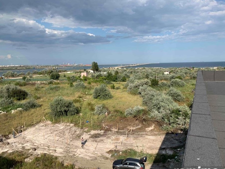 Vand/Schimb teren mamaia nord ca. 200 metri de plaja