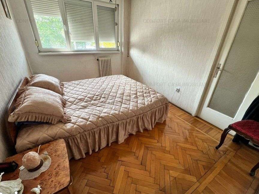 Vanzare 3 camere Gara de Nord- Metrou