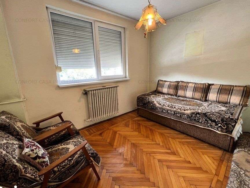 Vanzare 3 camere Gara de Nord- Metrou