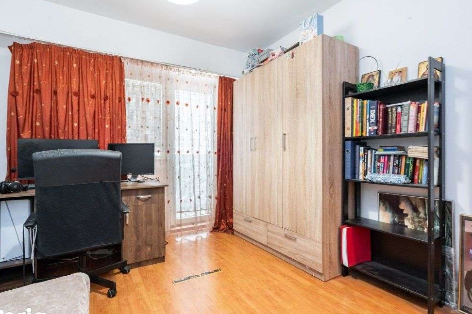 Vanzare 3 camere - Parc Drumul Taberei - metrou Raul Doamnei, bloc din