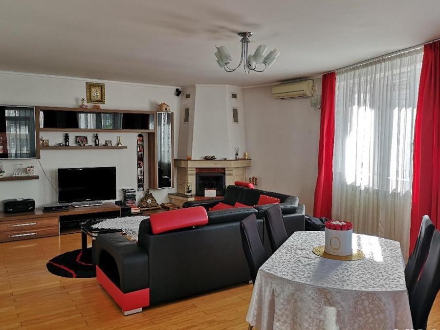 Vanzare 3camere vila