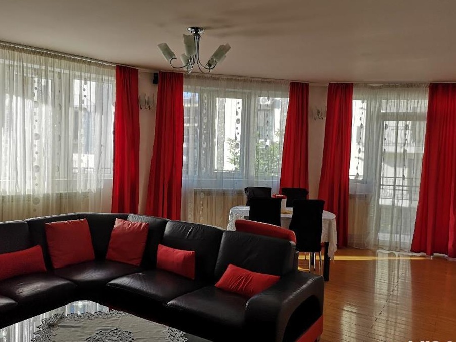 Vanzare 3camere vila