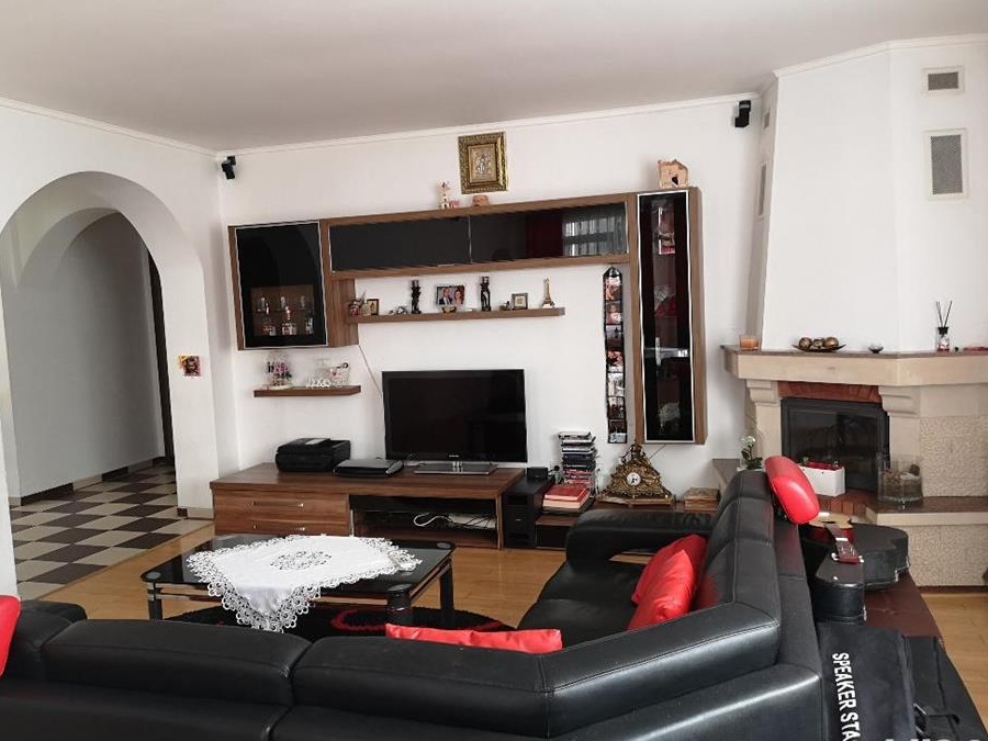 Vanzare 3camere vila